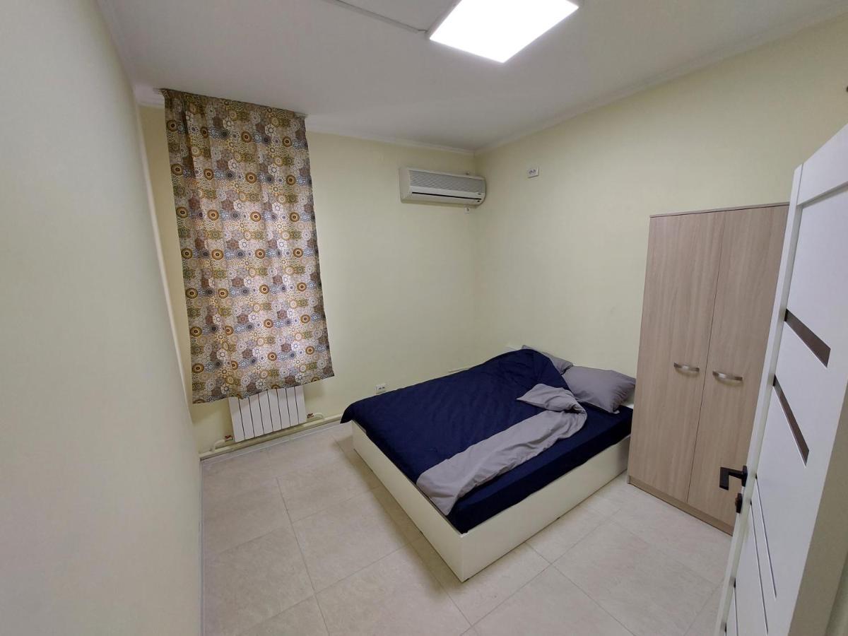 Check Inn Hostel Almaty Exterior photo