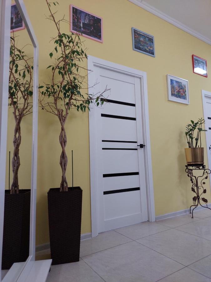 Check Inn Hostel Almaty Exterior photo